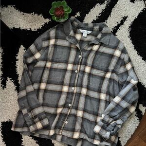 Old Navy The Boyfriend Shirt Gray Plaid Large